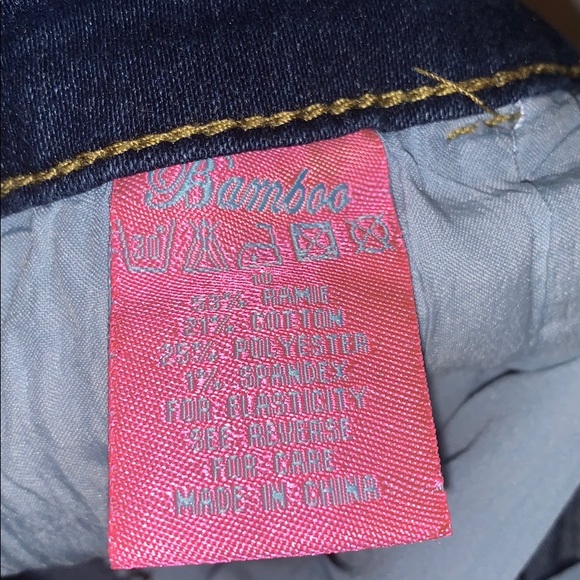 Cute Ripped jeans!! - Picture 5 of 6